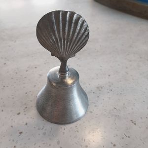 Woodbury Pewter Sea Shell Bell